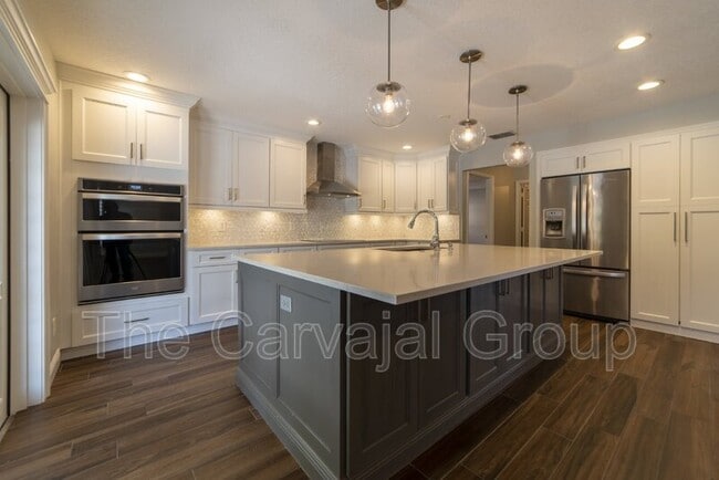 Building Photo - 1432 Bella Coola Dr