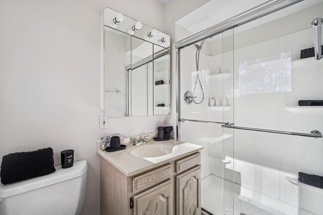 Building Photo - 1037 Heatherfield Ln