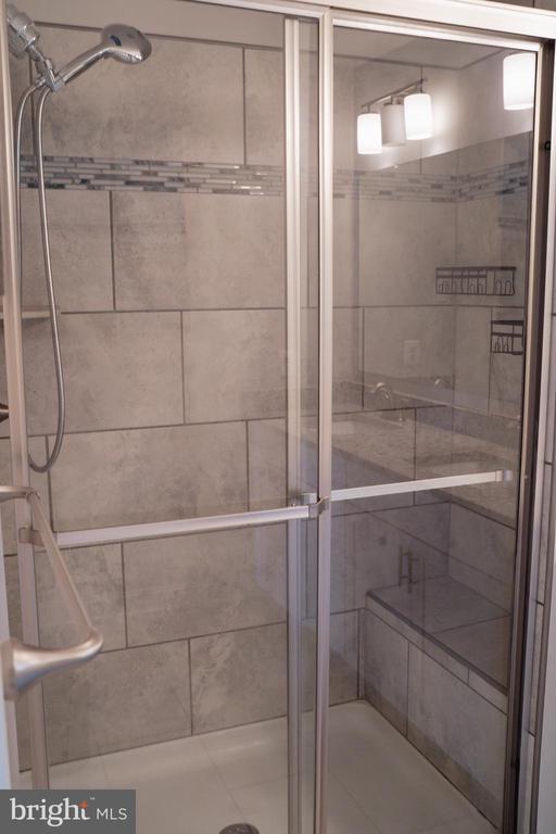 Building Photo - 36046 Auburn Wy