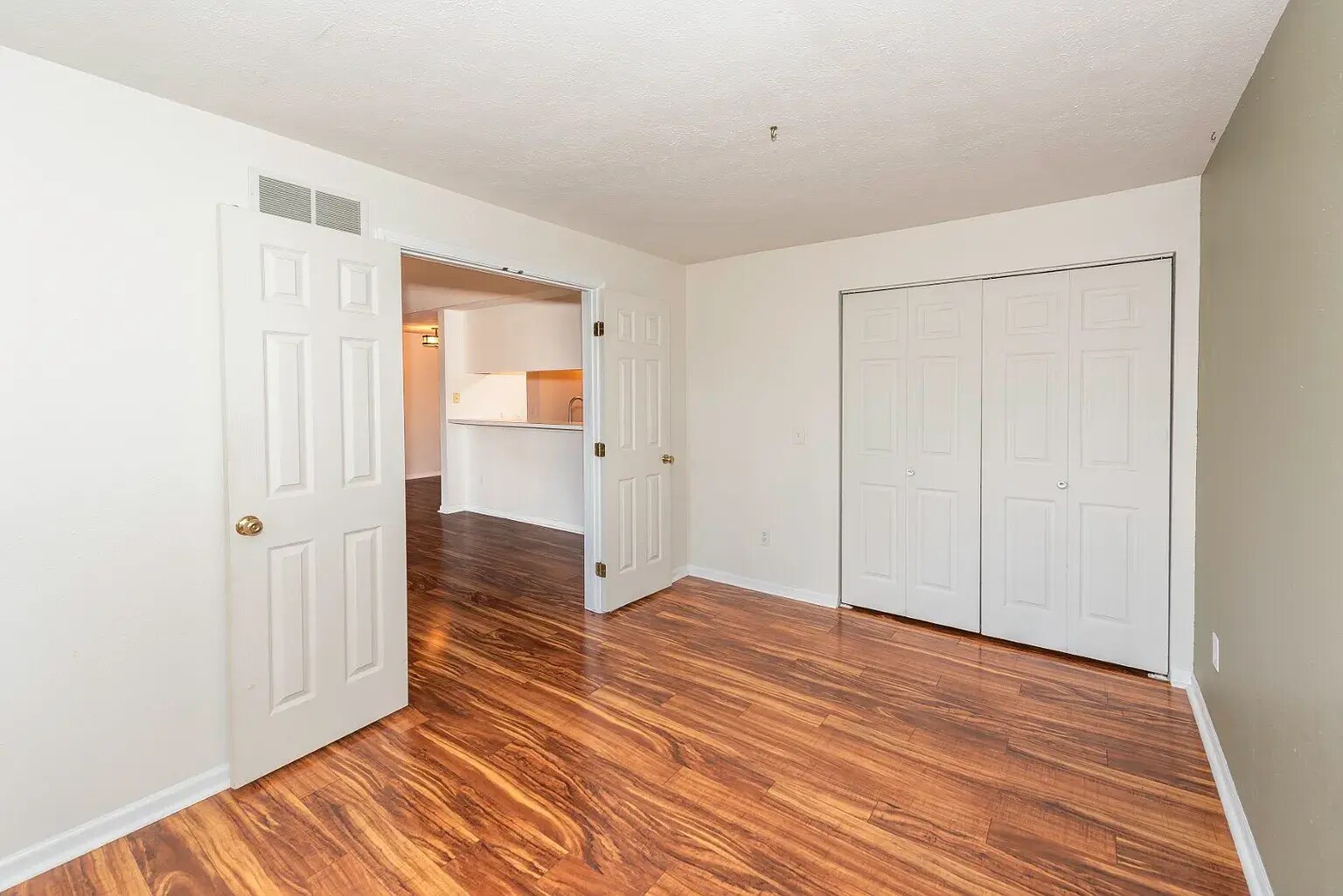 3rd Bedroom or can be used as Office / Dining room - 1417 Heatherwood Ln