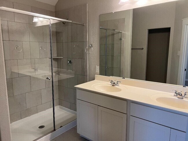 Building Photo - 218 Sintra Lk Wy