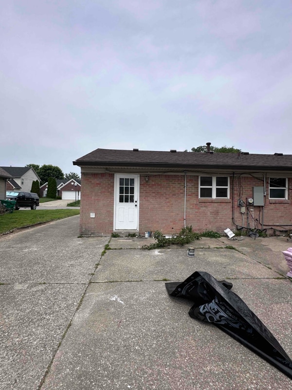 Building Photo - 10315 Waycross Ave
