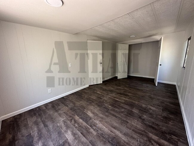 Building Photo - Cozy 2 Bedroom 1 Bathroom Home
