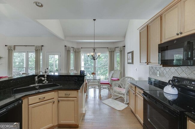 Building Photo - 6440 Deep Woods Ct