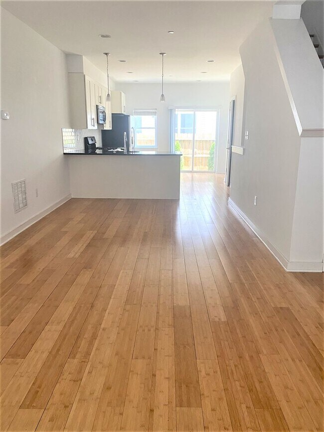 Building Photo - House for Rent in Fishtown