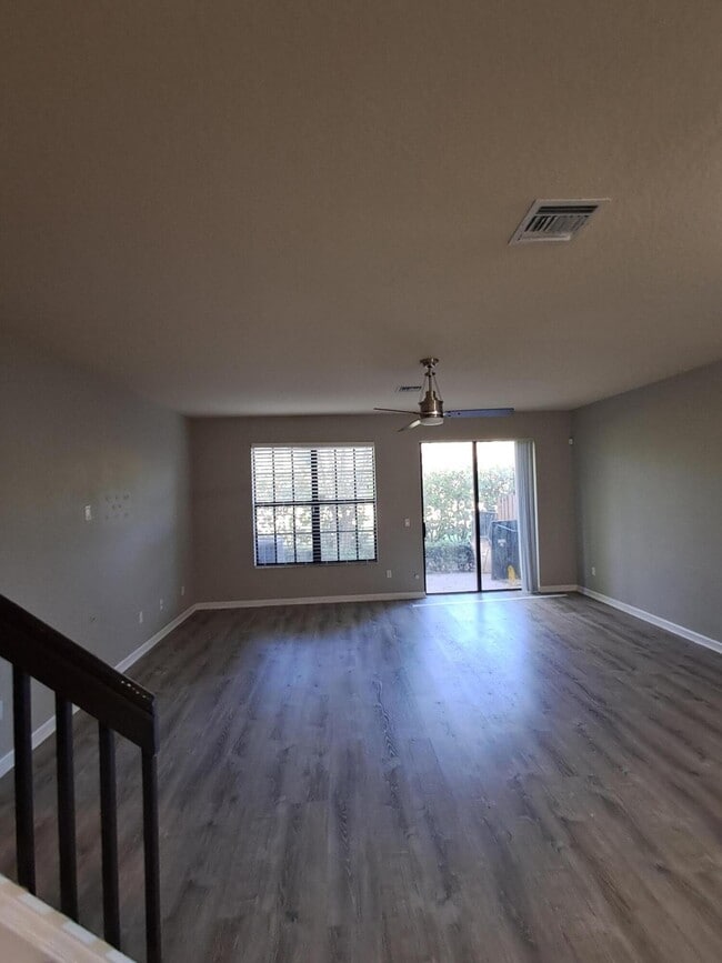 Building Photo - 10312 Wellington Parc Dr