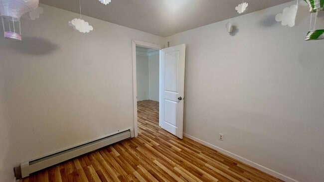 Building Photo - 19 Bunn St