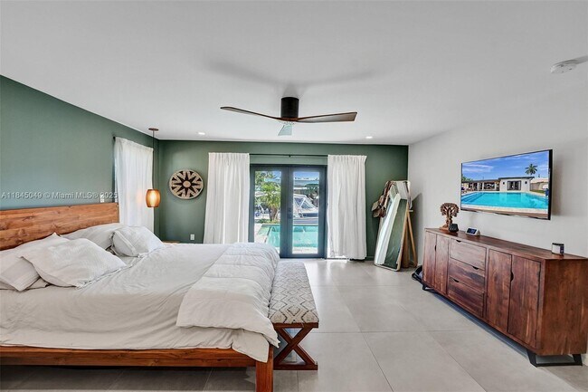 Building Photo - 1021 Guava Isle