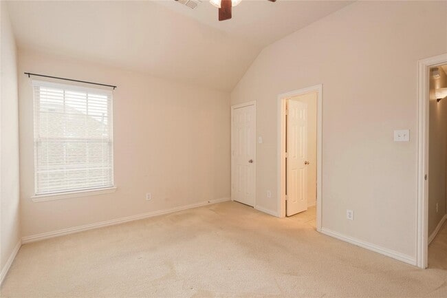 Building Photo - 2613 Patriot Dr