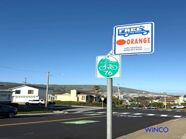 Building Photo - 372 Avalon Dr