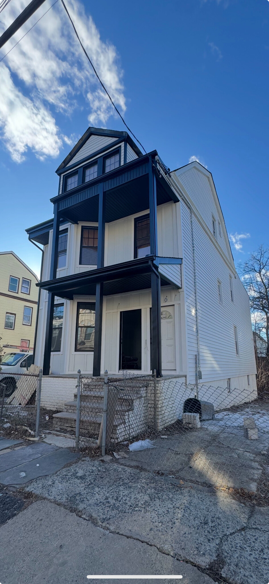 Building Photo - 181 S 11th St