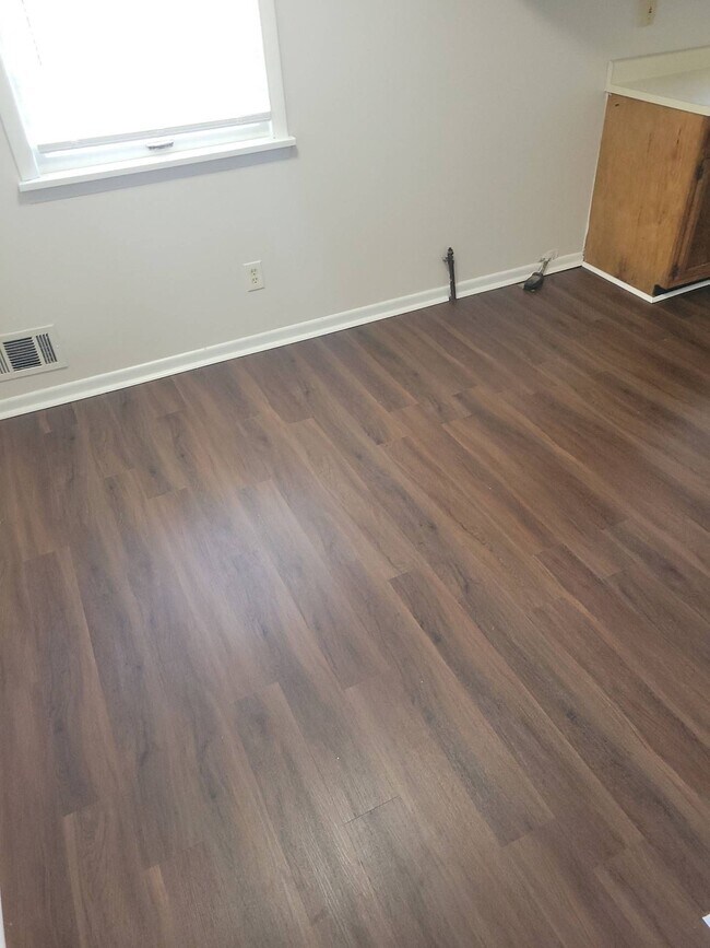 Building Photo - 4113 La Salle Ave