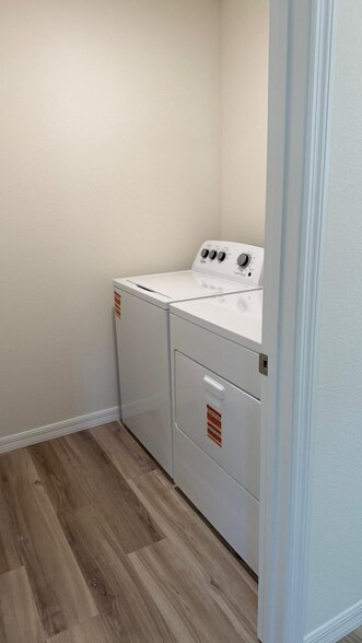 Building Photo - 8407 Clearway Dr