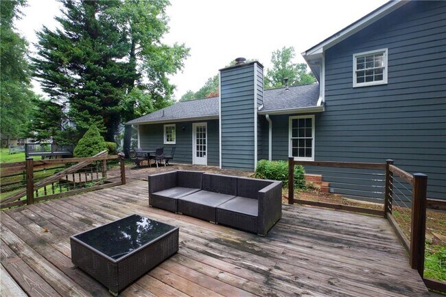 Building Photo - 3328 Mountain Hollow Dr