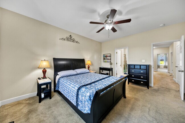 Building Photo - 511 Arbor Lake Dr