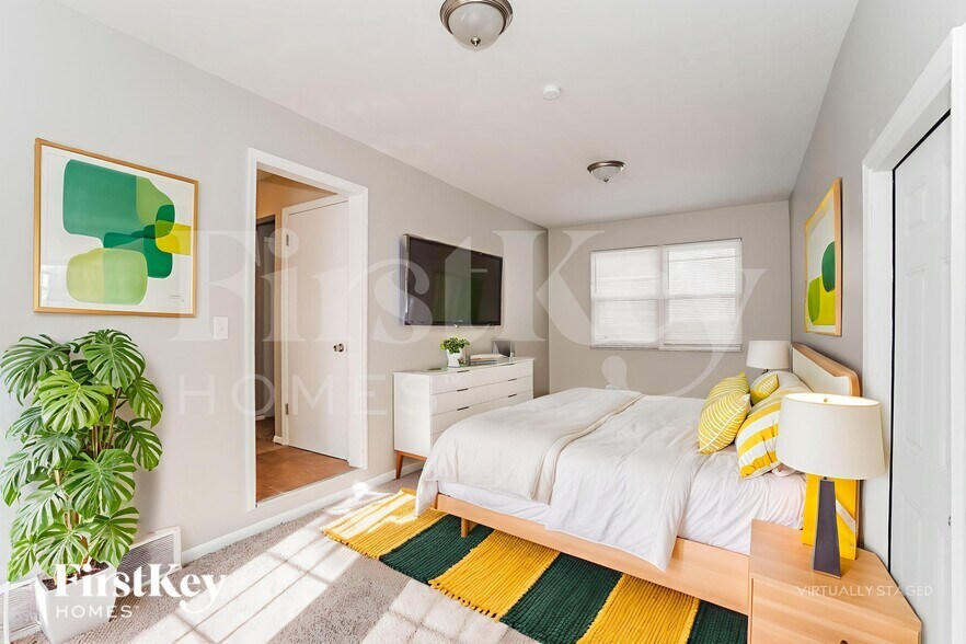 Building Photo - 1369 Greenock Rd