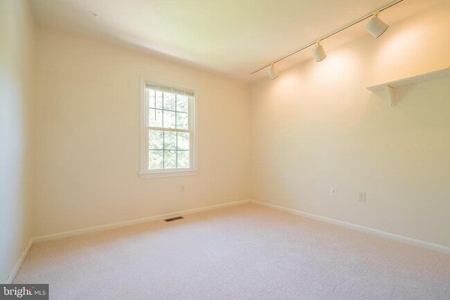 Building Photo - 7711 Shootingstar Dr