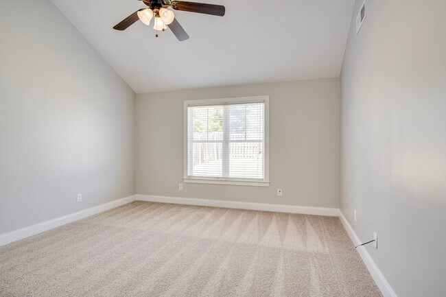 Building Photo - 635 Shipley Ave