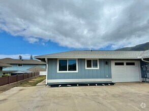 Building Photo - Partially Furnished &Renovated 2 Bedroom /...