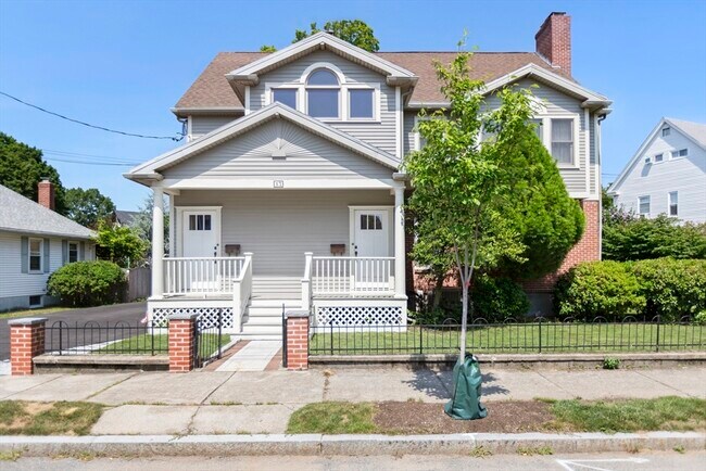 Building Photo - 17 Gilbert St