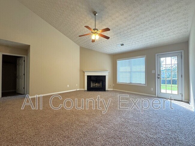 Building Photo - 1277 Poison Oak Ct SE
