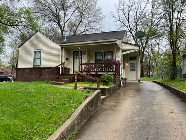 Primary Photo - short term lease available