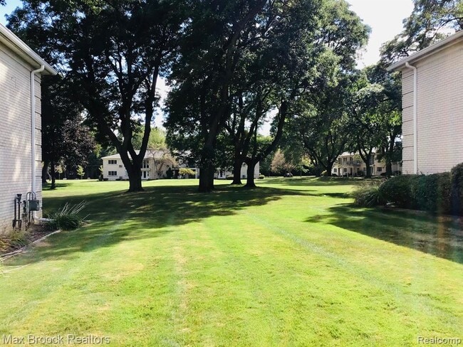 Building Photo - 4113 Telegraph Rd