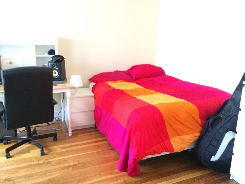 Apt 55 - 1195 Boylston St