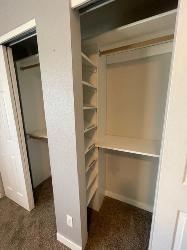 Building Photo - 1604 N Lea St