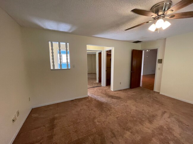 Building Photo - SPACIOUS 3 BD/2BA Home in Winter Springs!