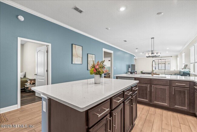 Building Photo - 162 Creekmore Dr