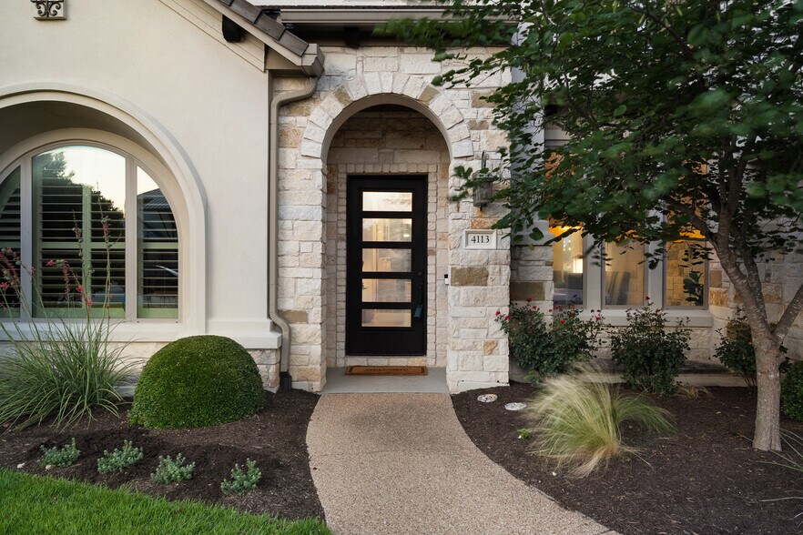 Building Photo - 4113 Sugarloaf Dr