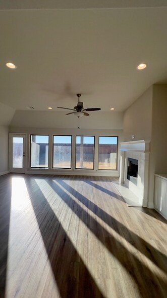 Building Photo - 10036 Durango Trail