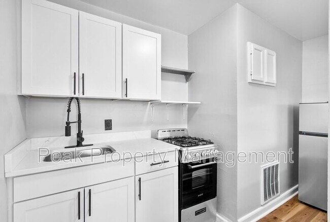 Building Photo - 2901 Ellwood Ave