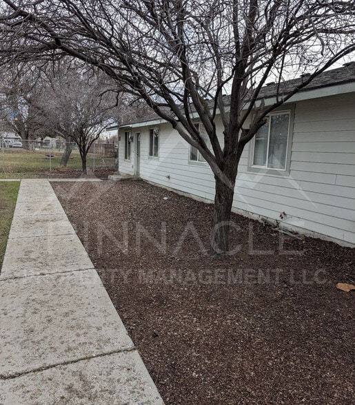 Building Photo - Castlevale Apartments