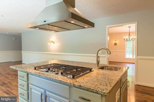 Primary Photo - 23258 Oak Dr