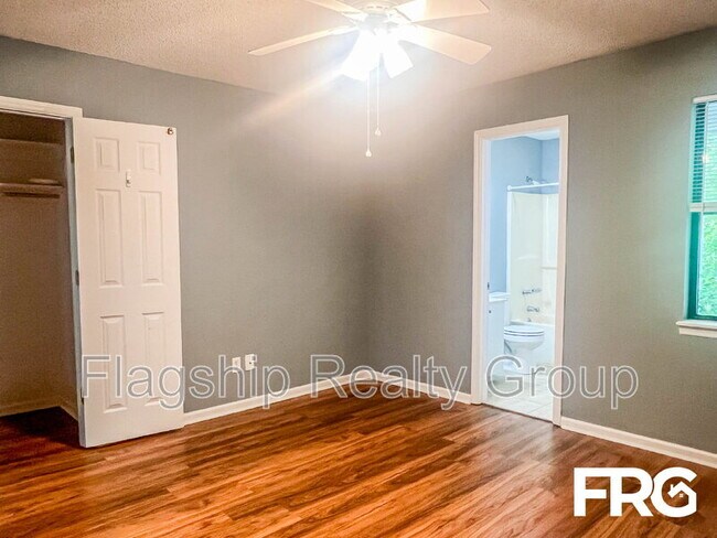 Building Photo - 205 Wyndham Cir