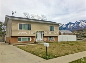 Building Photo - NO DEPOSIT option available for qualified ...