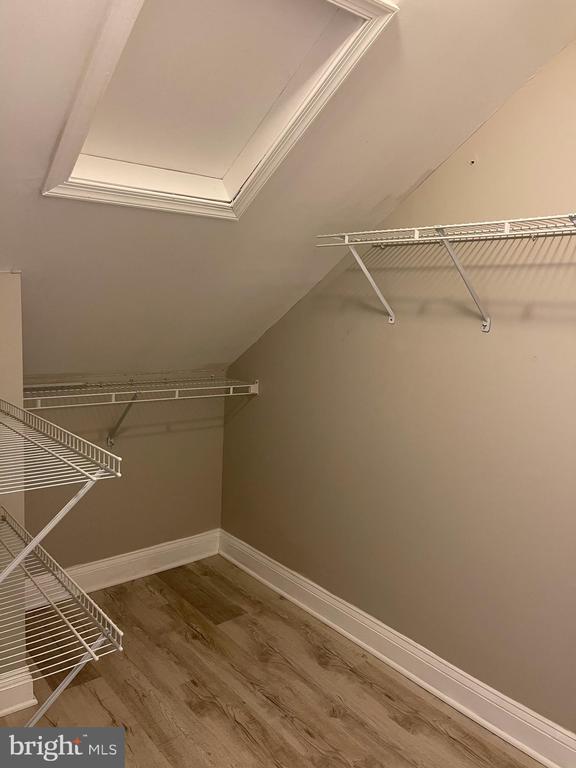 Building Photo - 831 Herring Creek Ct