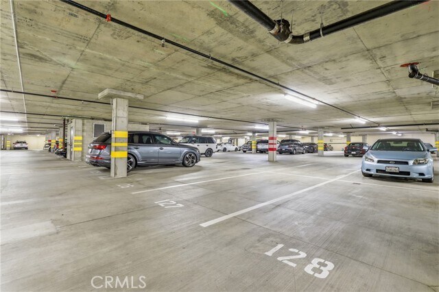 Building Photo - 133 The Promenade N