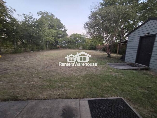 Building Photo - MOVE IN READY - IRVING - 3BEDS 2BATHS