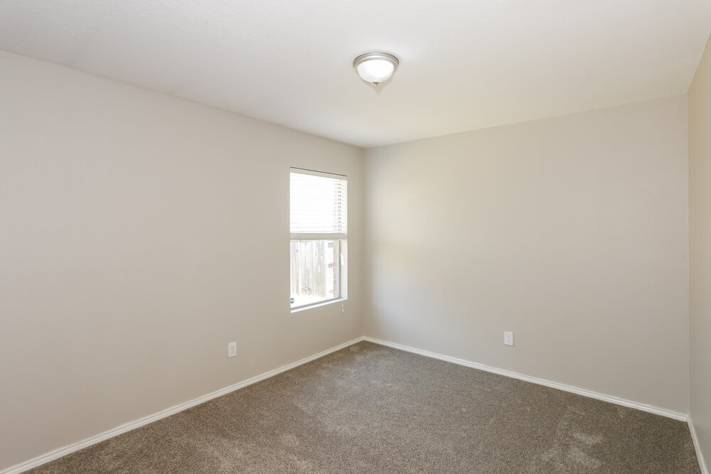 Building Photo - 1520 Castle Ridge Rd