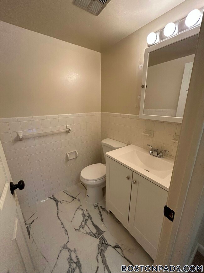 Building Photo - 30 Normandy Ave