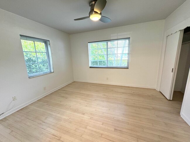 Building Photo - 210 Ocean Breeze