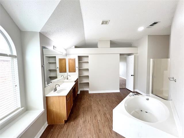 Building Photo - 613 Norwood Dr