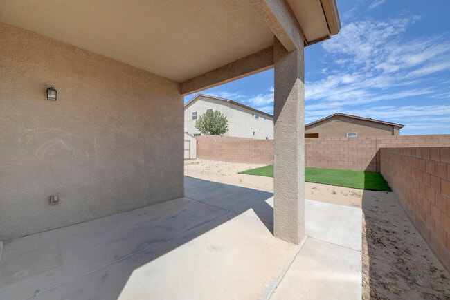 Building Photo - 253 Landing Trail