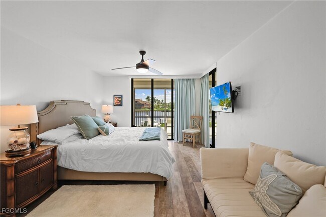 Building Photo - 10562 Gulf Shore Dr