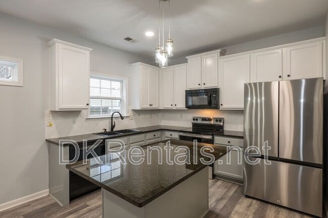 Building Photo - 5192 Centennial Creek View NW