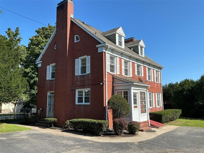 Building Photo - 45 Tennyson Ave