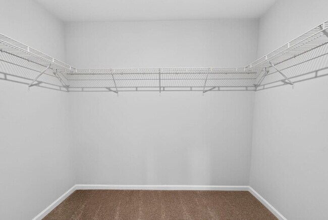 Building Photo - Experience Spacious Comfort: 3-Bedroom Home with 2.5 Baths.